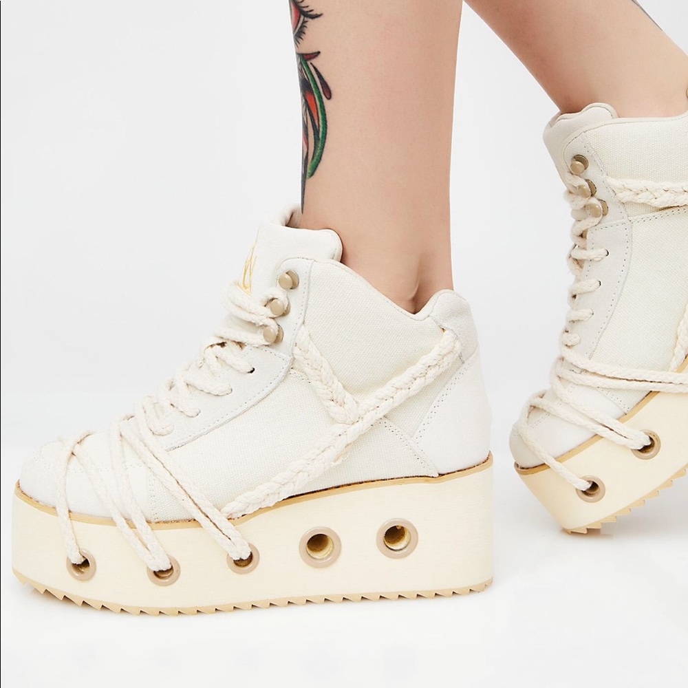 ISO YRU SHEIDLINA QOZMO